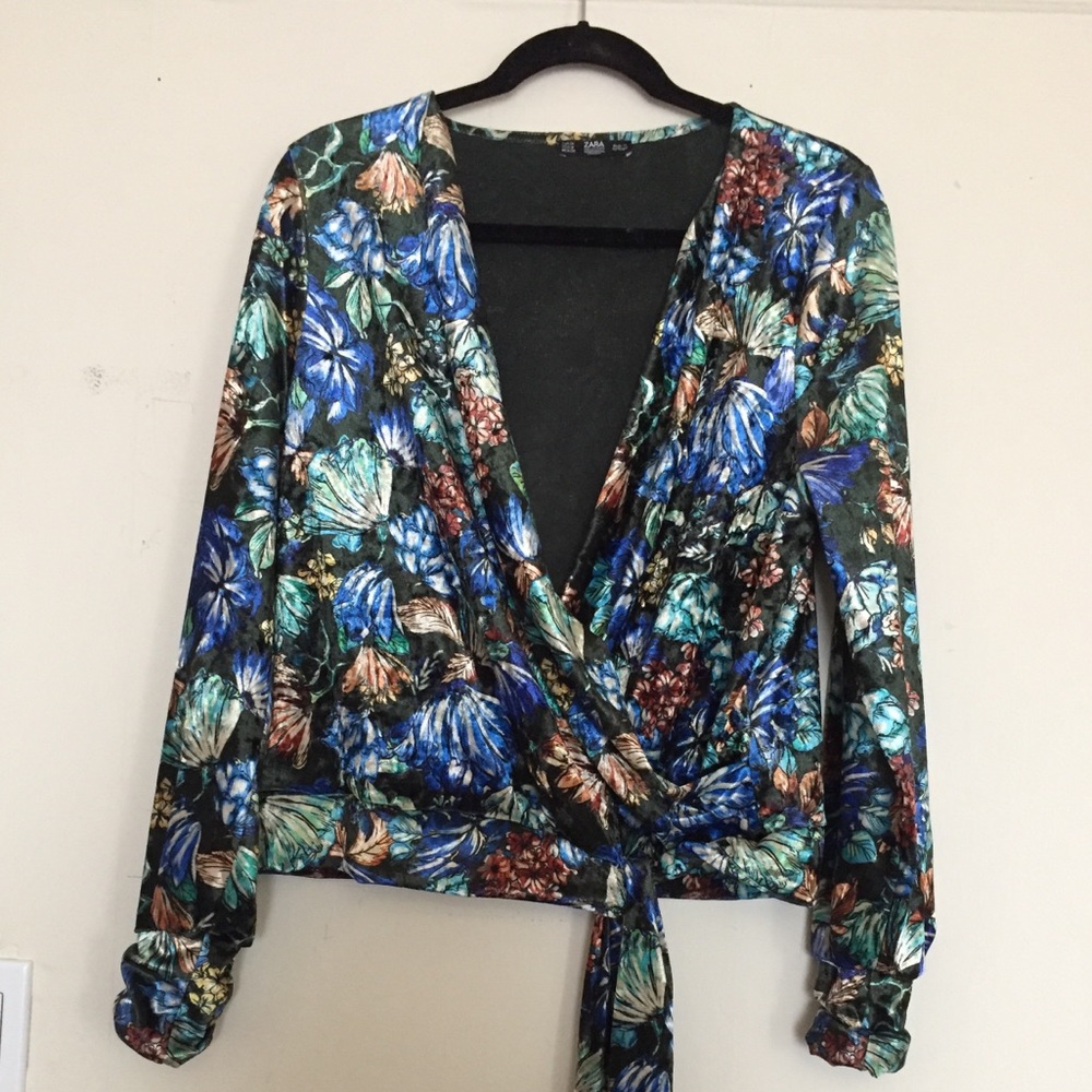 Zara velvet top, gently used.